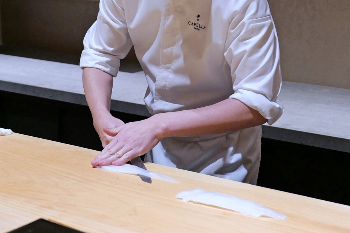 「花枝握壽司」。