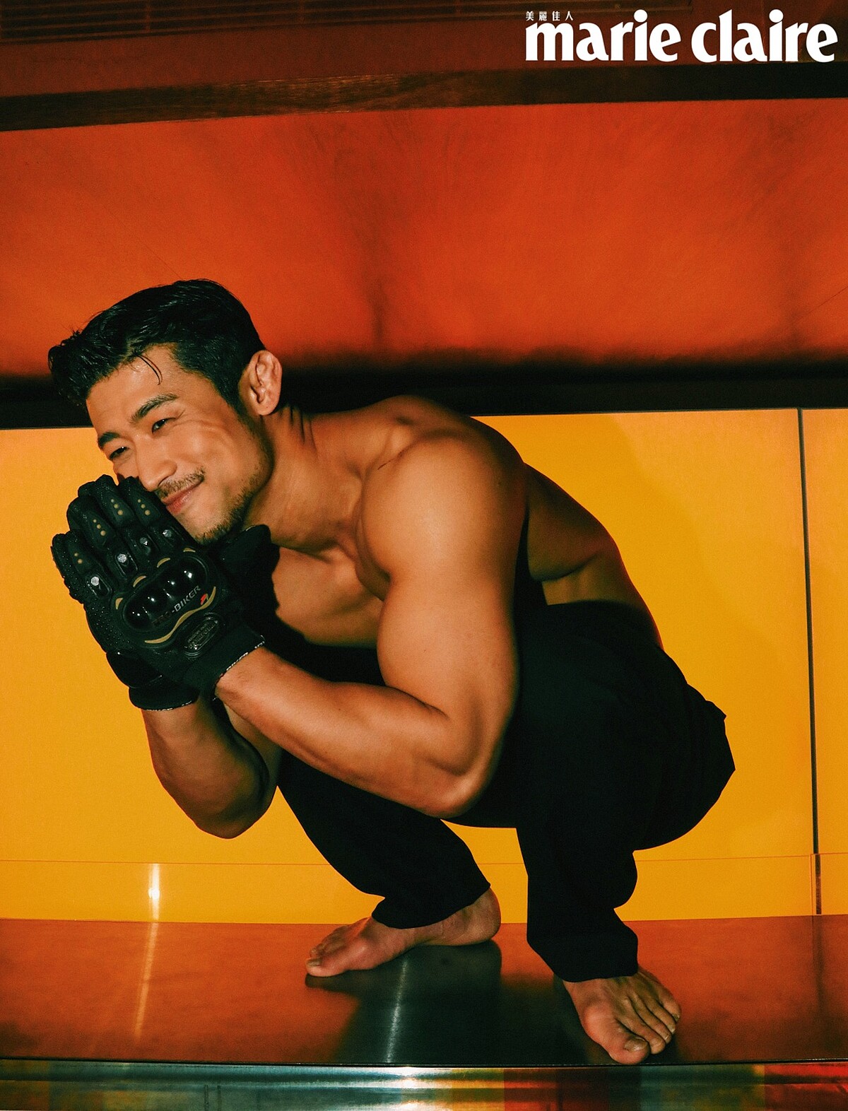 黑色羊毛直筒褲，Goldwin（Hotel V）。