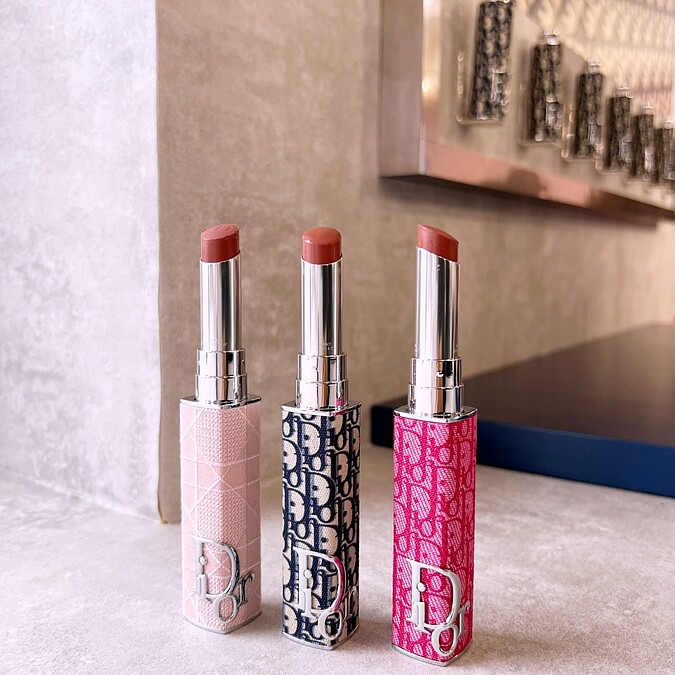 迪奧癮誘唇膏2025年新色與外殼實品。