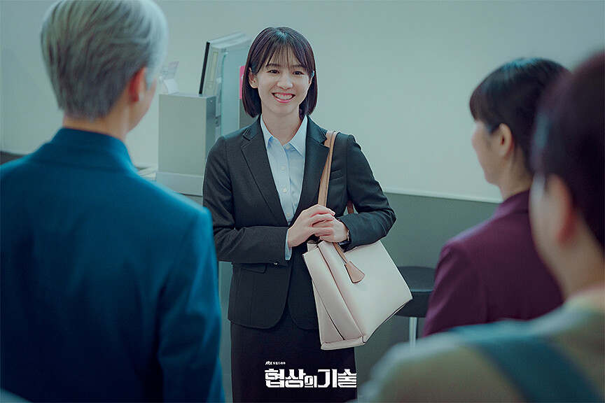 櫻庭奈奈美飾演熱愛故鄉靜岡與精工工廠為榮的公司菜鳥