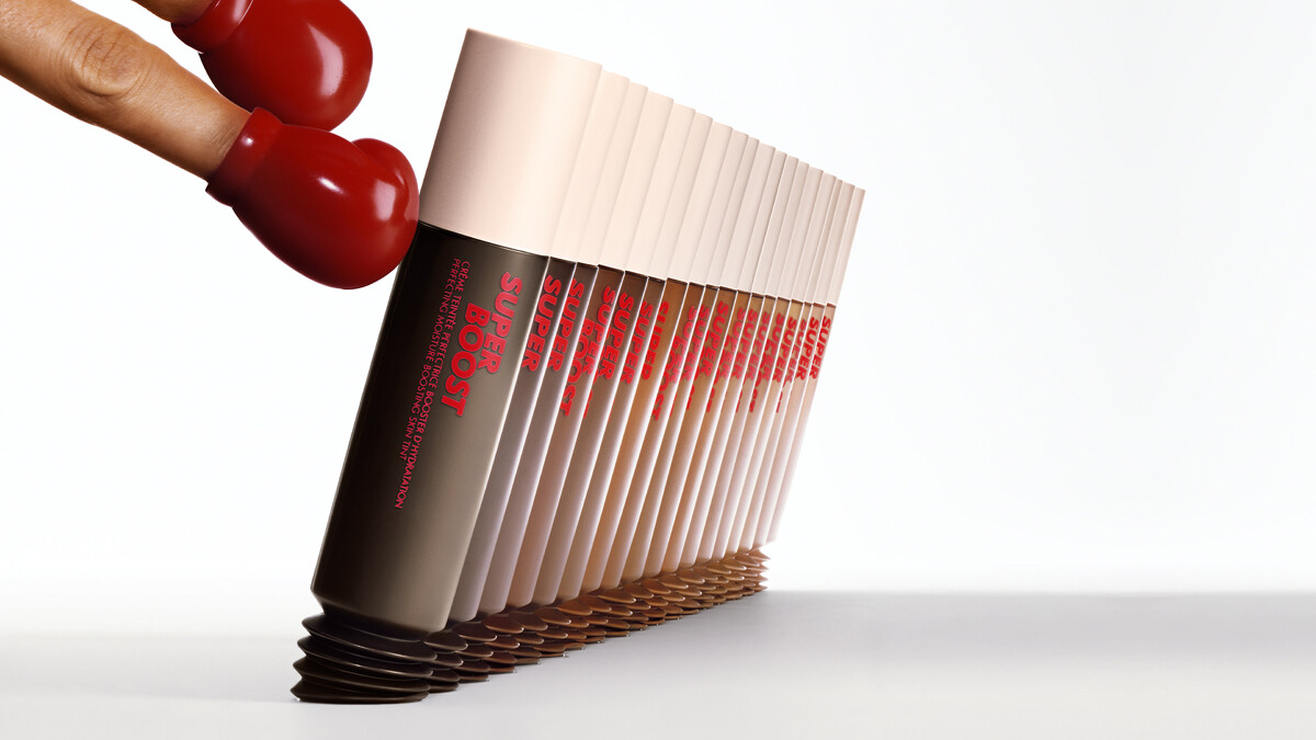 MAKE UP FOR EVER超能量水嫩輕感美肌乳形象圖。