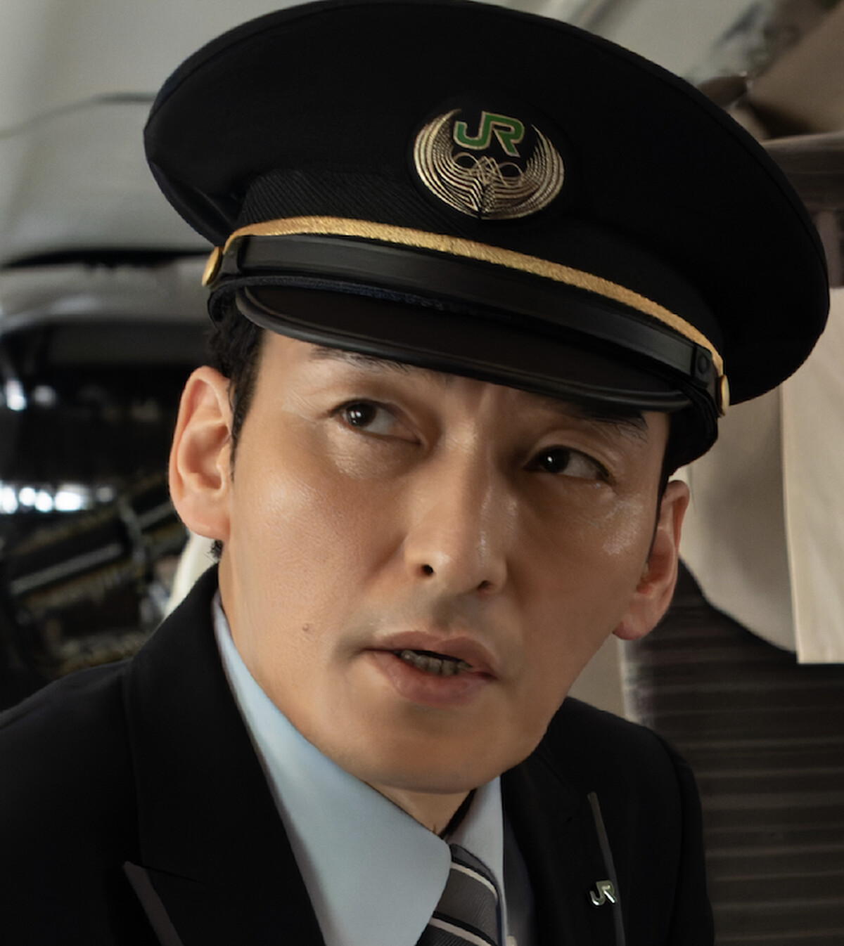 草彅剛飾演高市和也