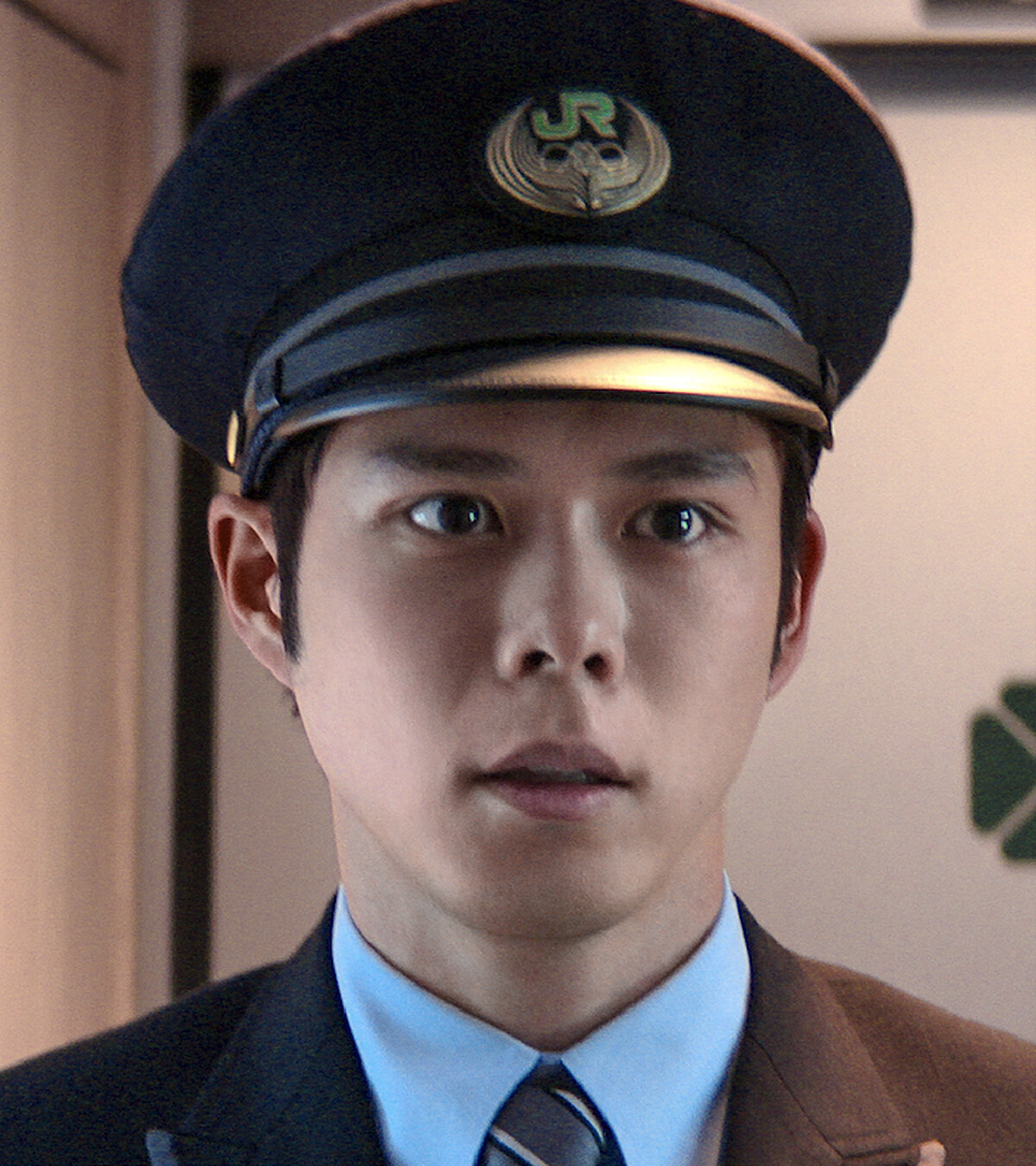 細田佳央太飾演藤井慶次