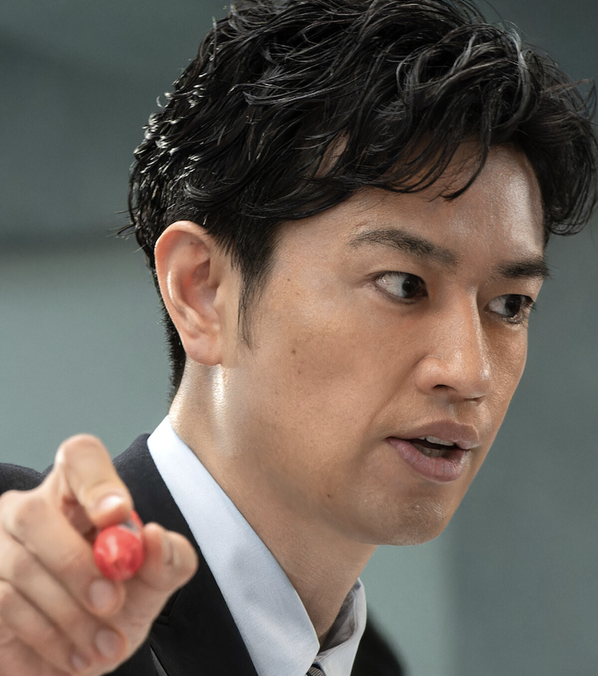 齋藤工飾演笠置雄一