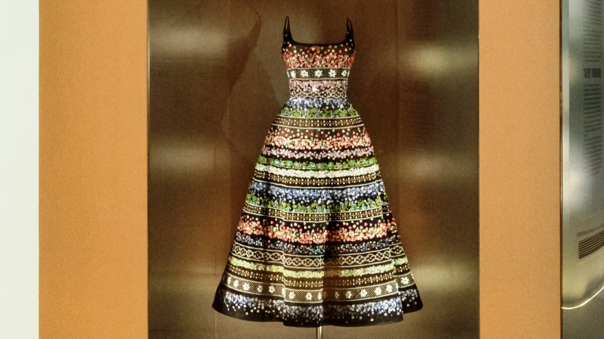 Maria Grazia Chiuri 設計的禮服