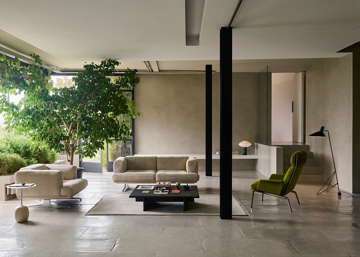 首度攜手丹麥「OEO Studio」推出的《Ita》系列。