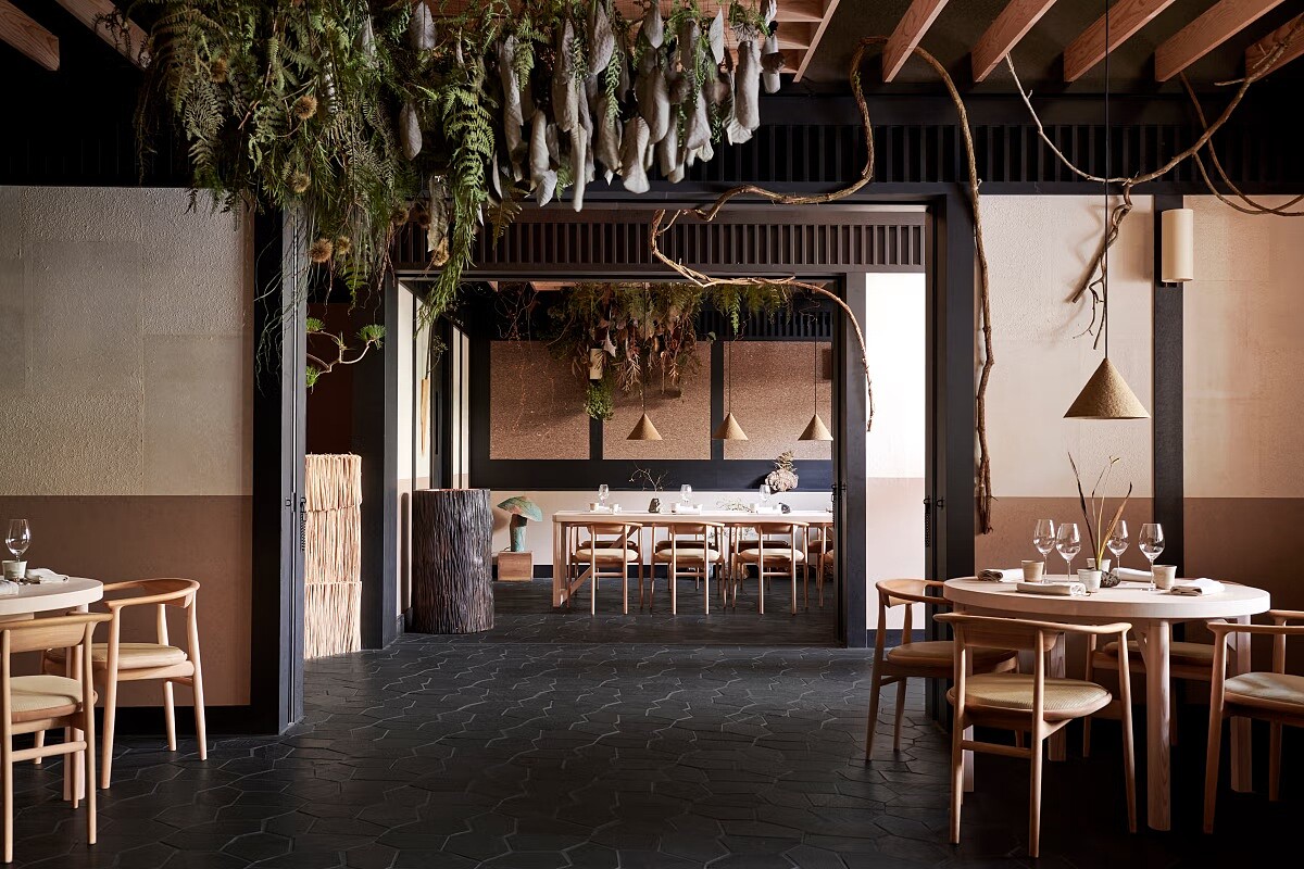 代表作「NOMA 京都快閃餐廳」。