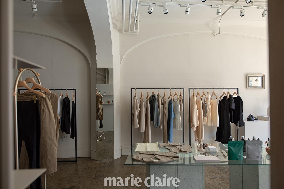 Youngshim Park 將「Little $uzie」大阪旗艦店打造成一個質感會所，希望為人們建構輕盈且舒適的日常衣櫥。