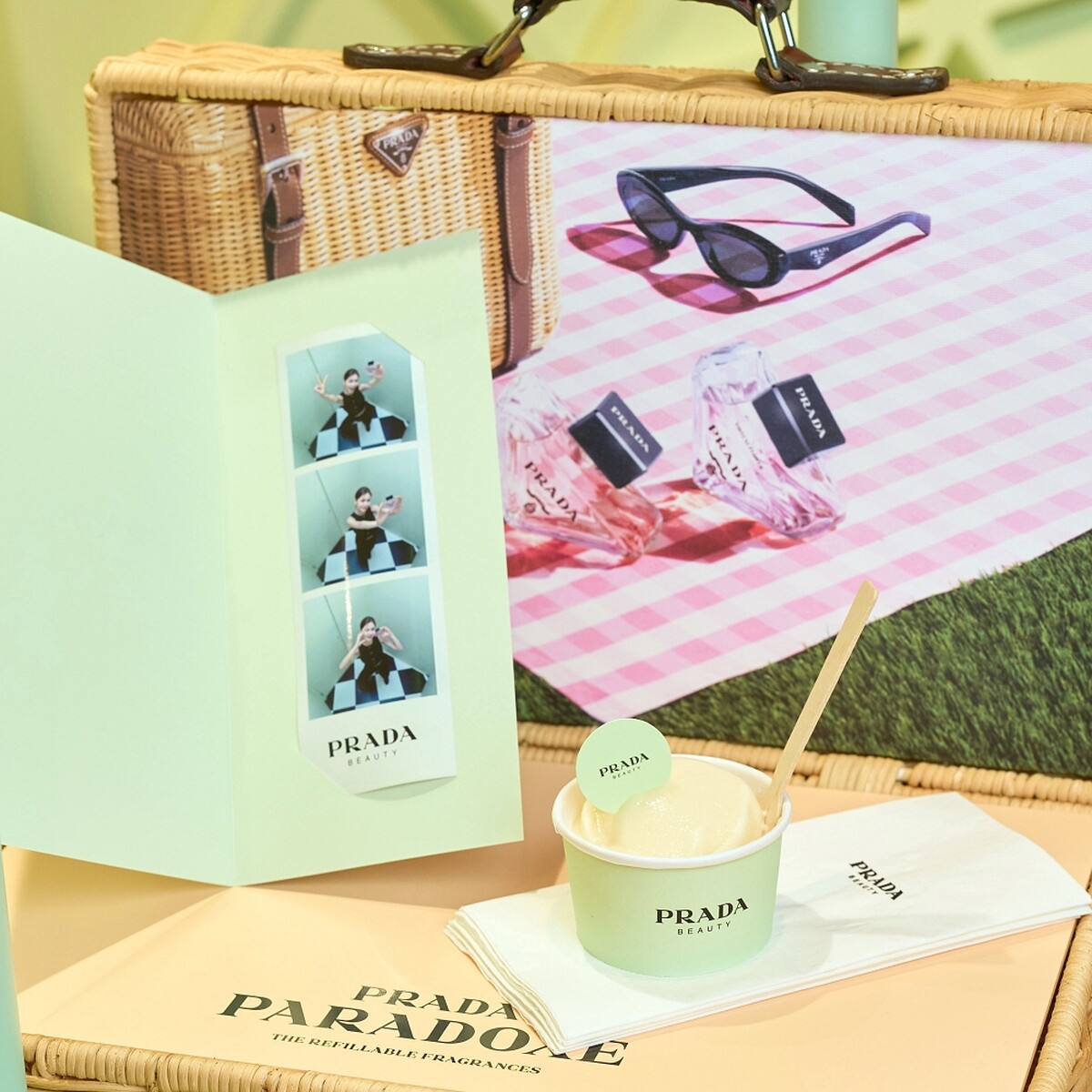 PRADA Beauty攜手Venchi打造的GELATO冰淇淋與人生四格情境美圖。