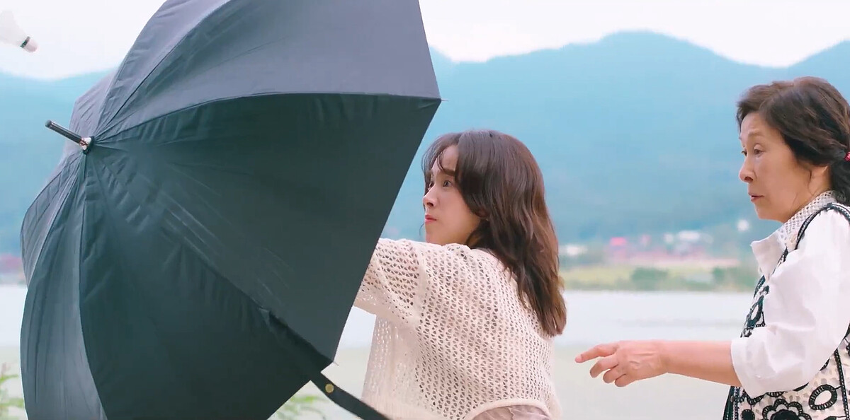 小絮本能撐傘保護海淑