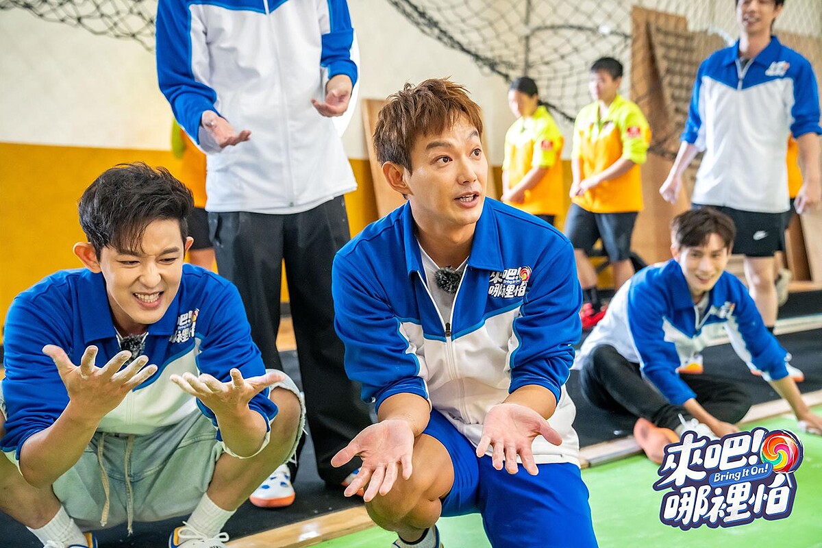 對戰拔河運動的世界冠軍，敖犬、威廉表示拔河完手快破皮。