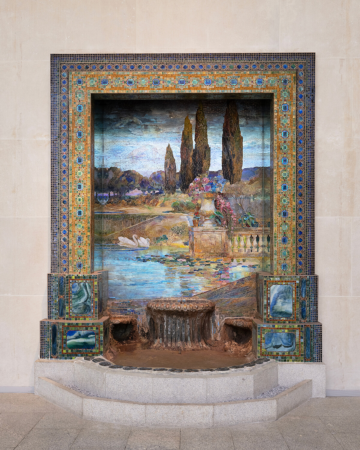 Louis Comfort Tiffany 的馬賽克作品 &ndash; 花園景觀 Garden Landscape