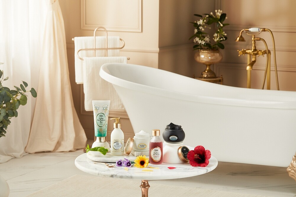 SABON植系髮肌護理全系列主視覺。