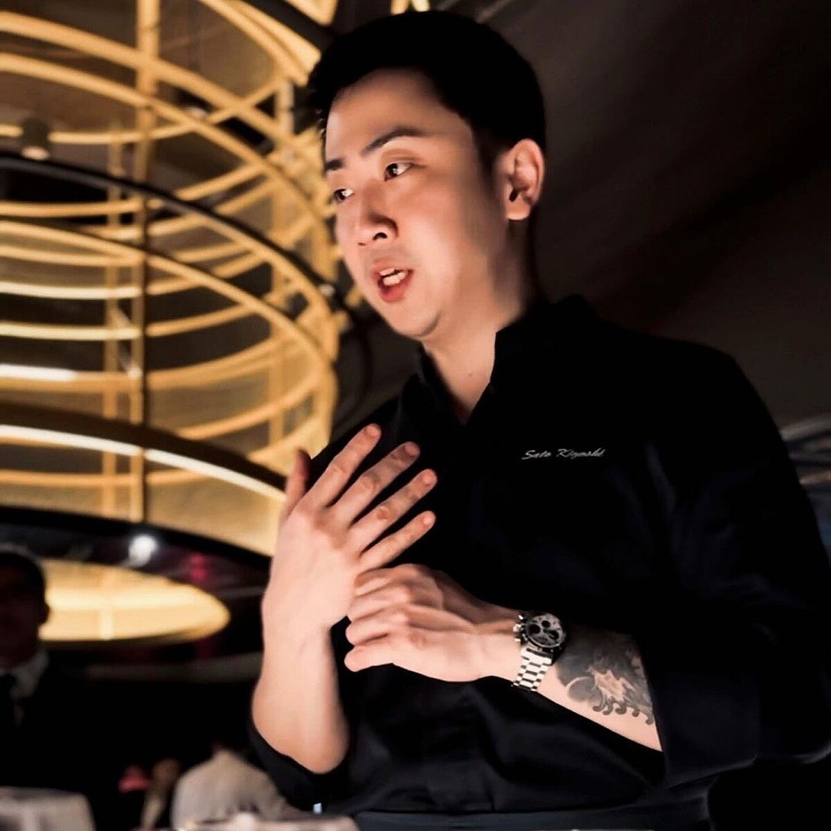 Chef Sato 出身料理職人世家。