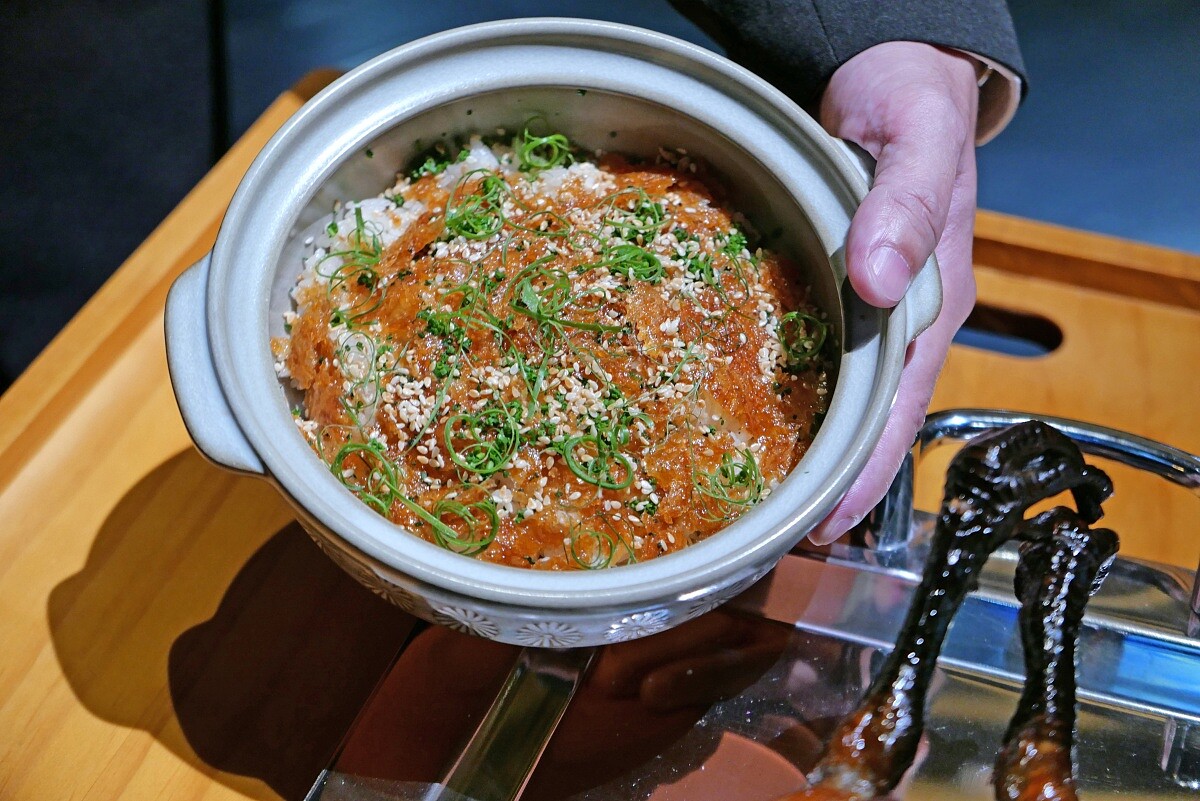 「台東玉米雞｜越光米｜芝麻」，以台東玉米雞為主要食材。