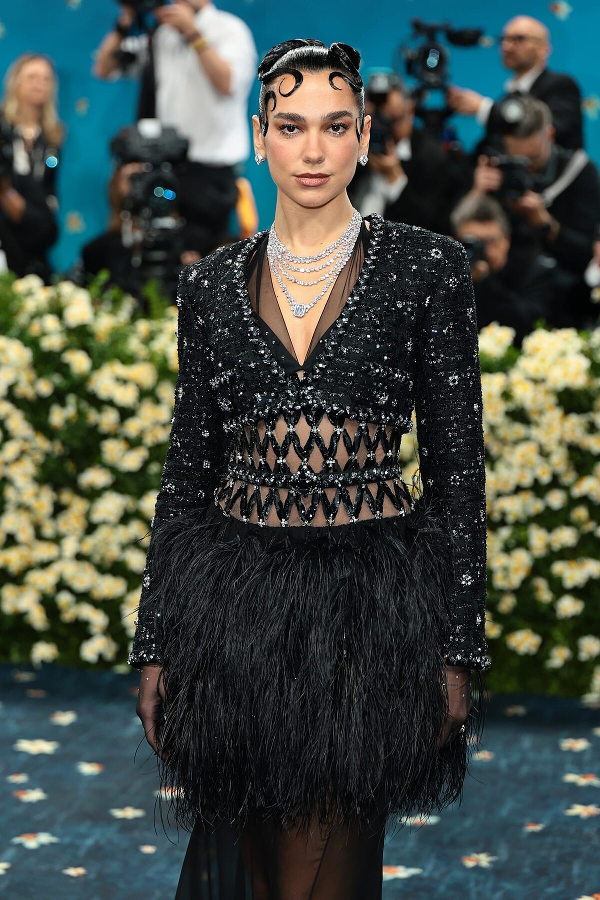 2025 Met Gala紅毯珠寶造型盤點：杜娃&middot;黎波（Dua Lipa）