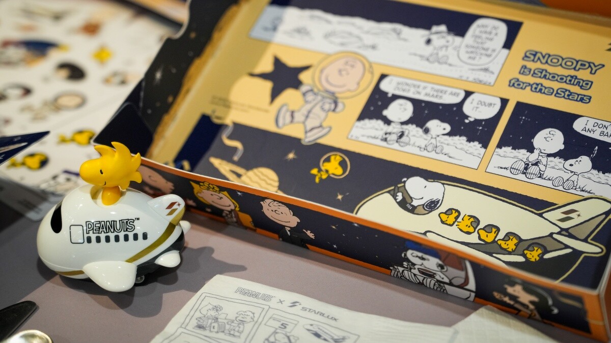 2025「星宇航空STARLUX x PEANUTS史努比主題航班」兒童餐盒
