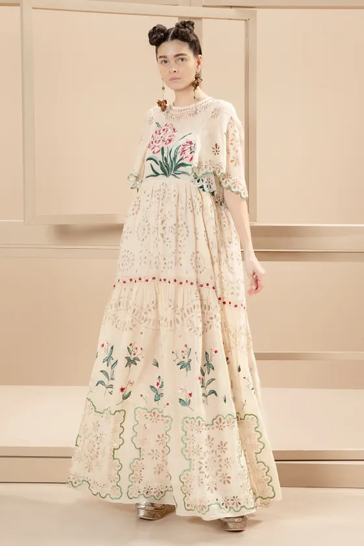 Biyan 花卉刺繡波希米亞風格連身洋裝