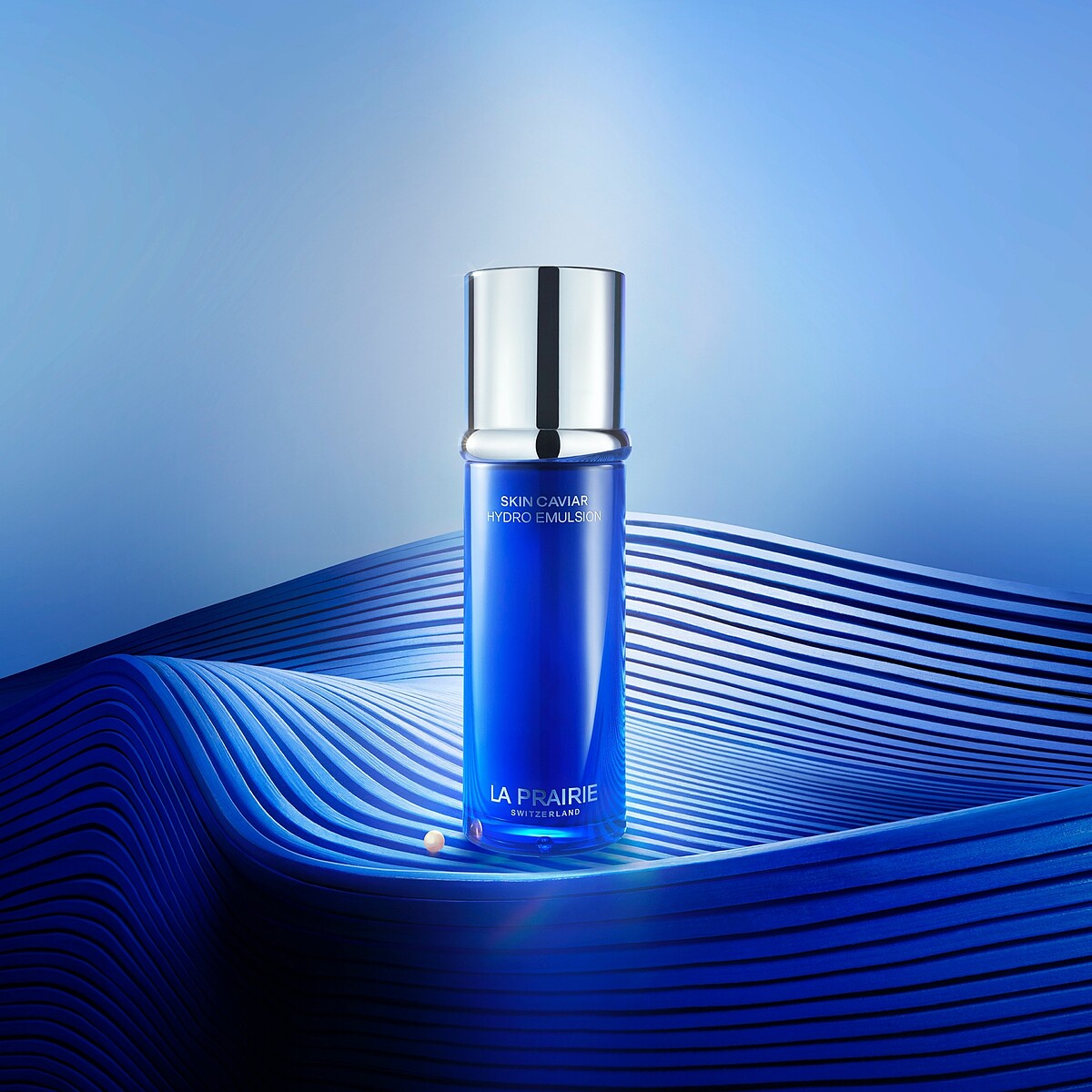 LA PRAIRIE萊珀妮魚子美顏超能乳液。