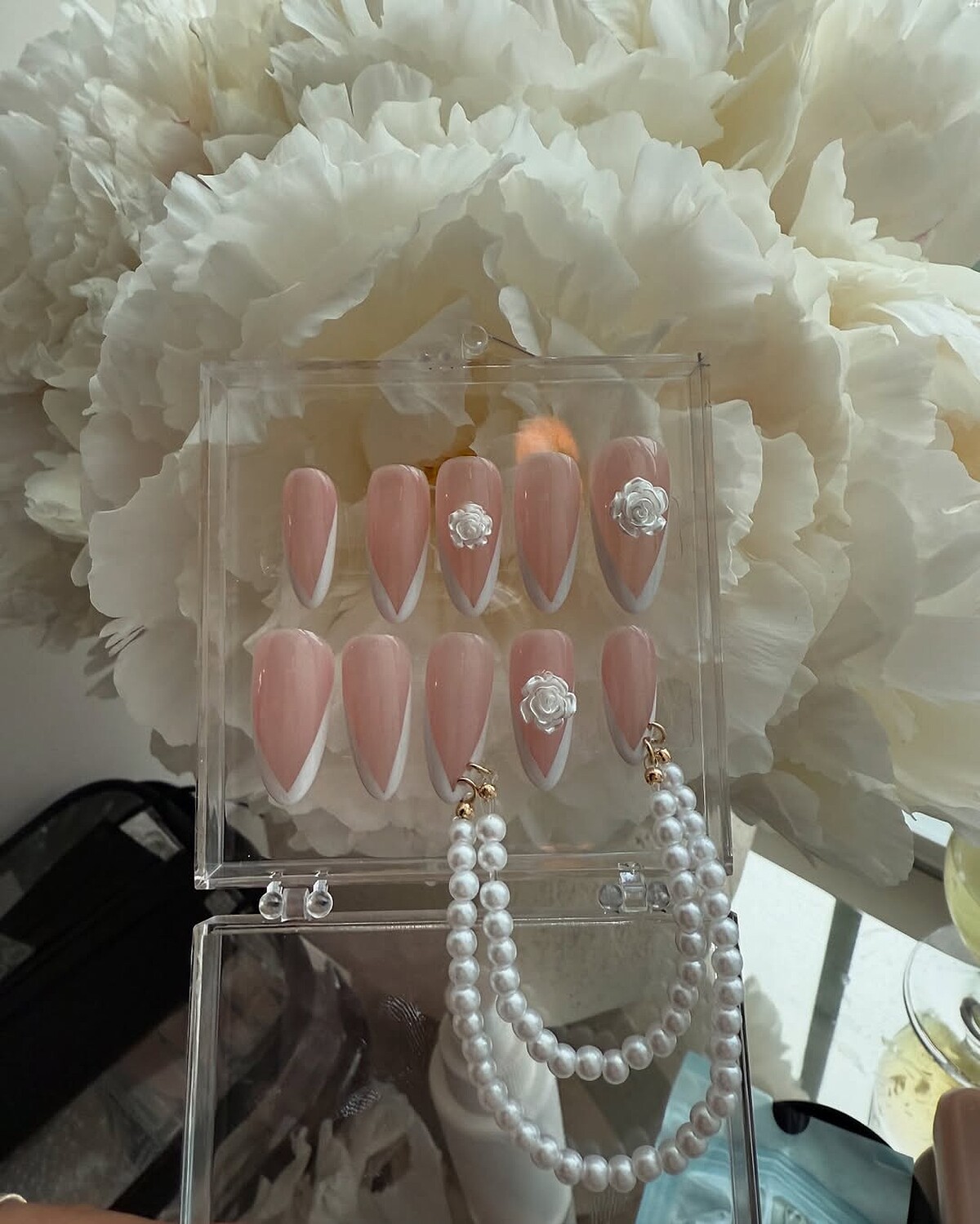 Photo/IG@nailsbyzola