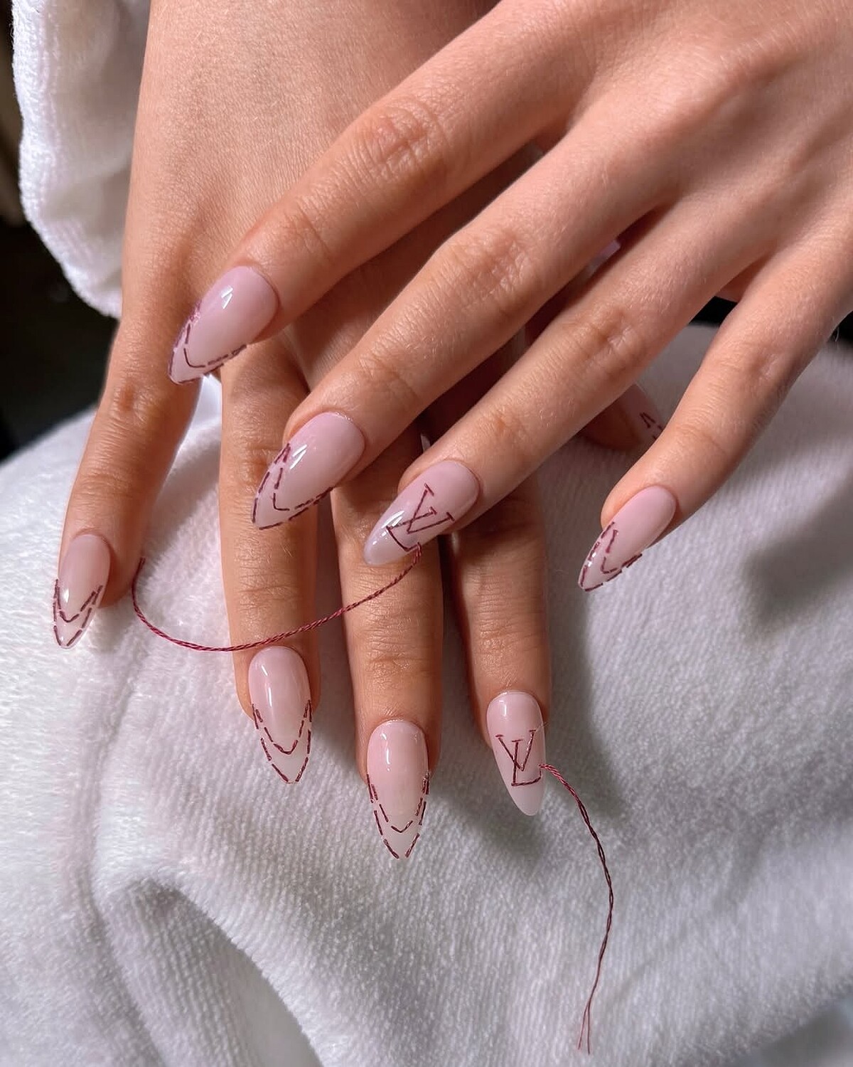 Photo/IG@nailsbyzola