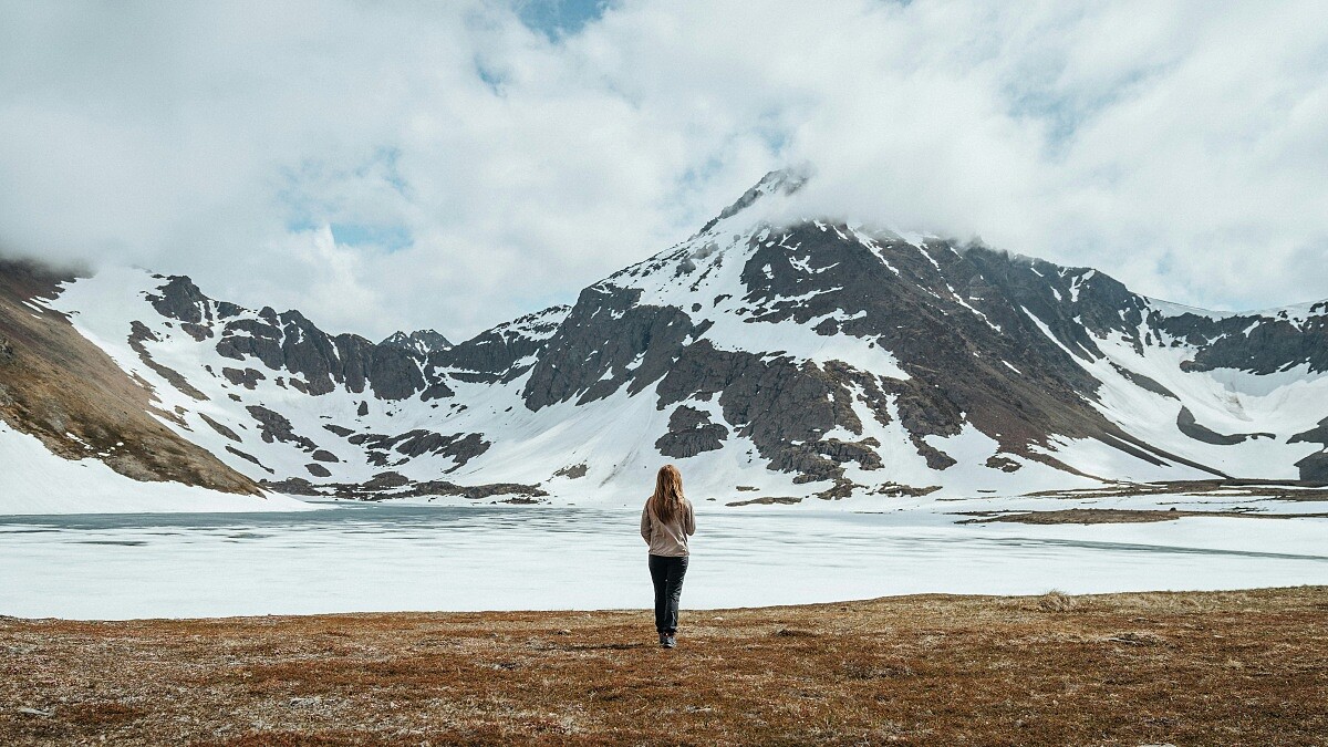 獨自旅行不踩雷！資深女性獨旅者的10大提醒：孤單、安全、性別議題一次說清楚