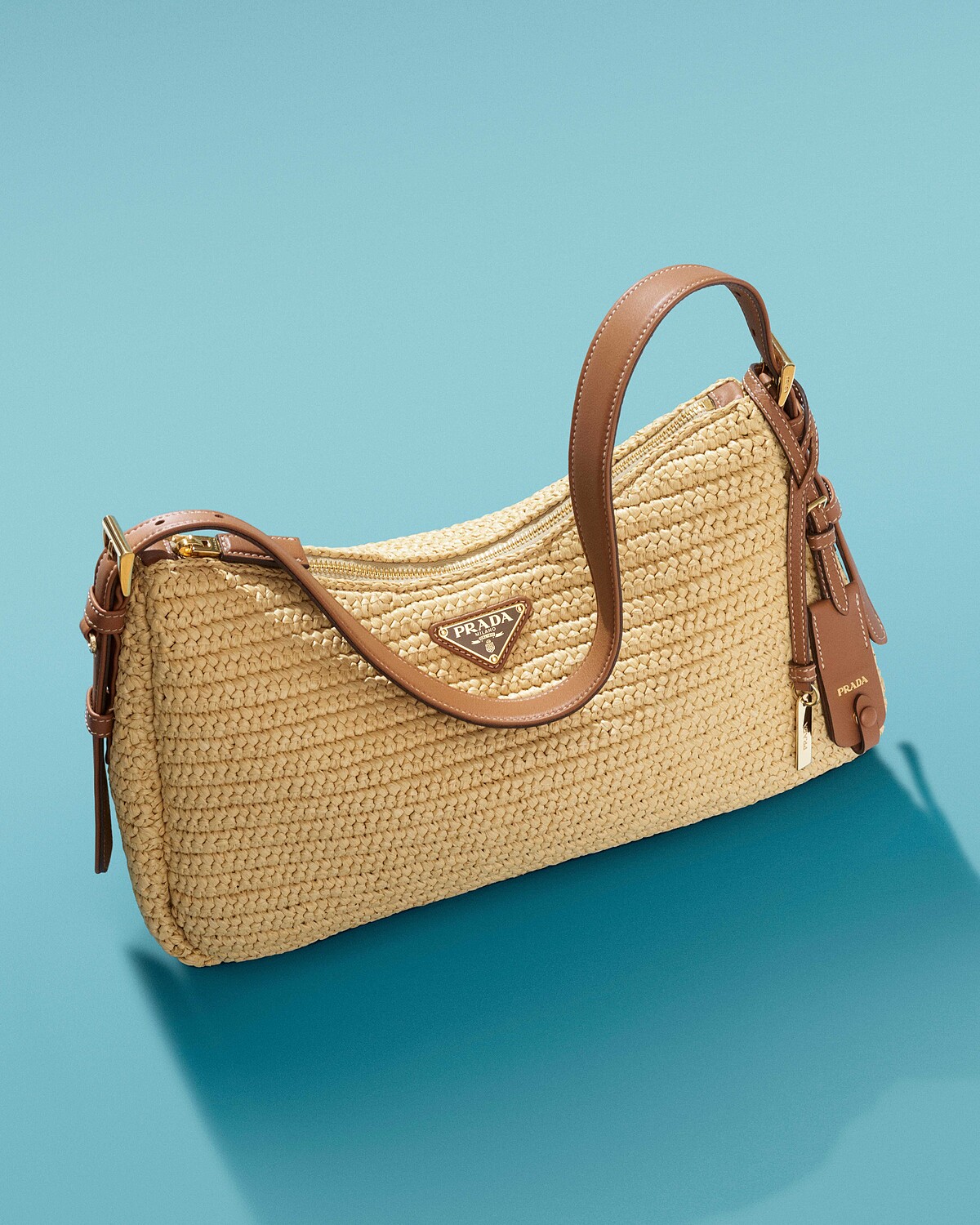 Prada Aim&eacute;e 大號鉤織皮革腋下包