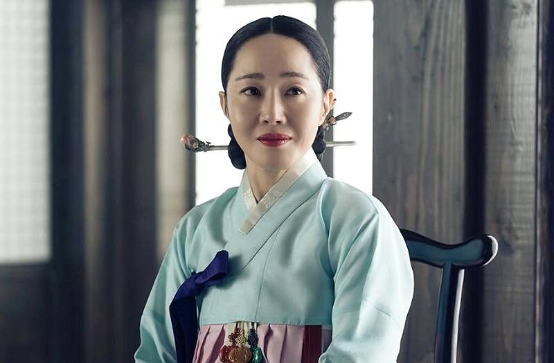 《吞金》嚴志媛 &copy; Netflix