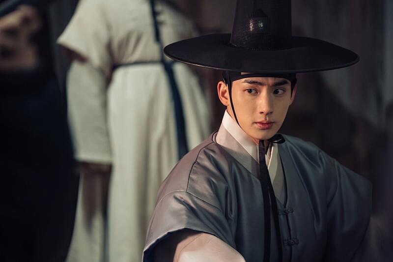 《吞金》鄭家藍 &copy; Netflix