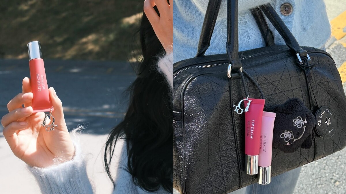 迪奧粉漾果凍唇蜜管身上有DIOR Oblique經典緹花Logo吊飾。