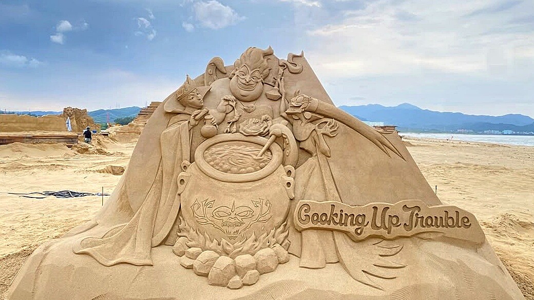 2025福隆沙雕季作品:《小美人魚》烏蘇拉