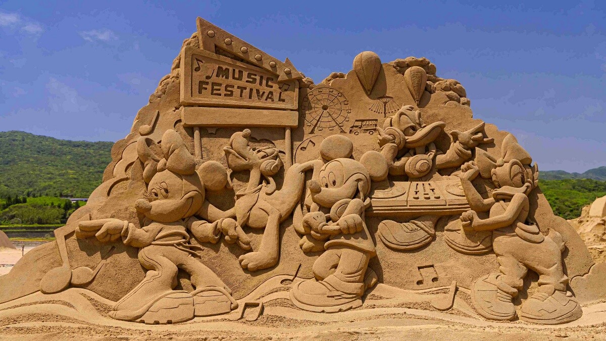 2025福隆沙雕季作品：《音樂祭派對》