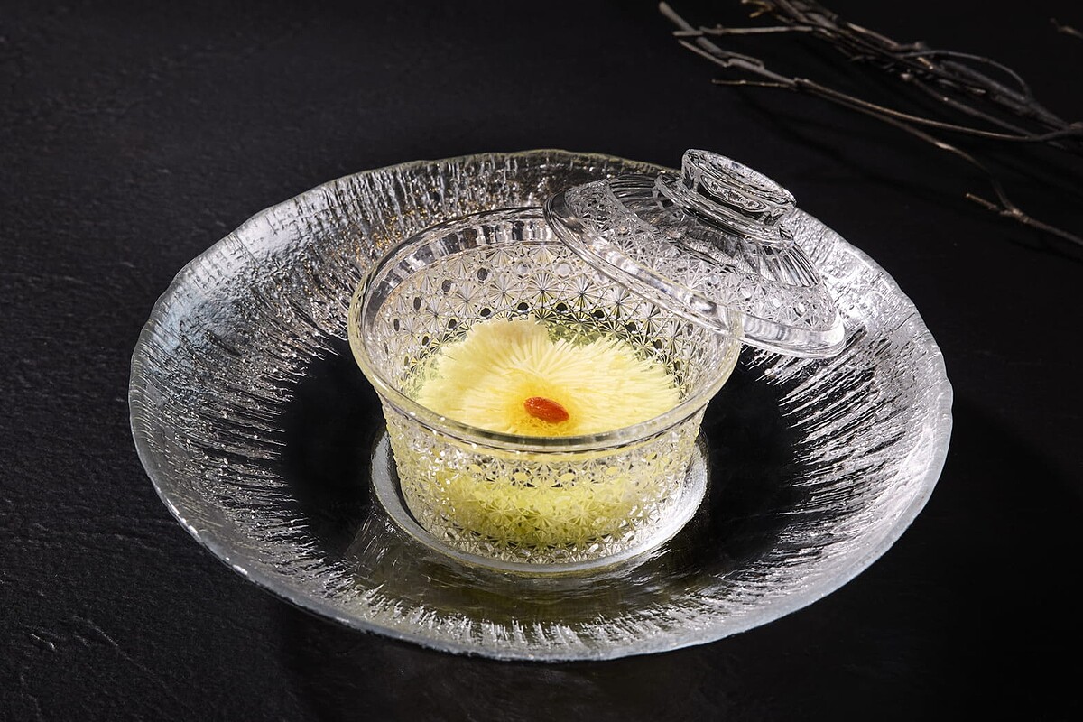 「鏡花水月」。