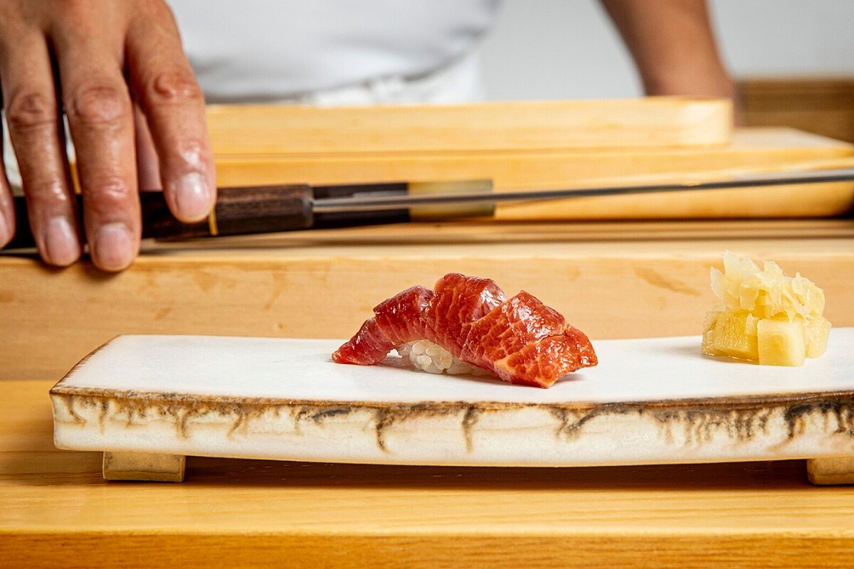 以法式技法重新詮釋日本食材。