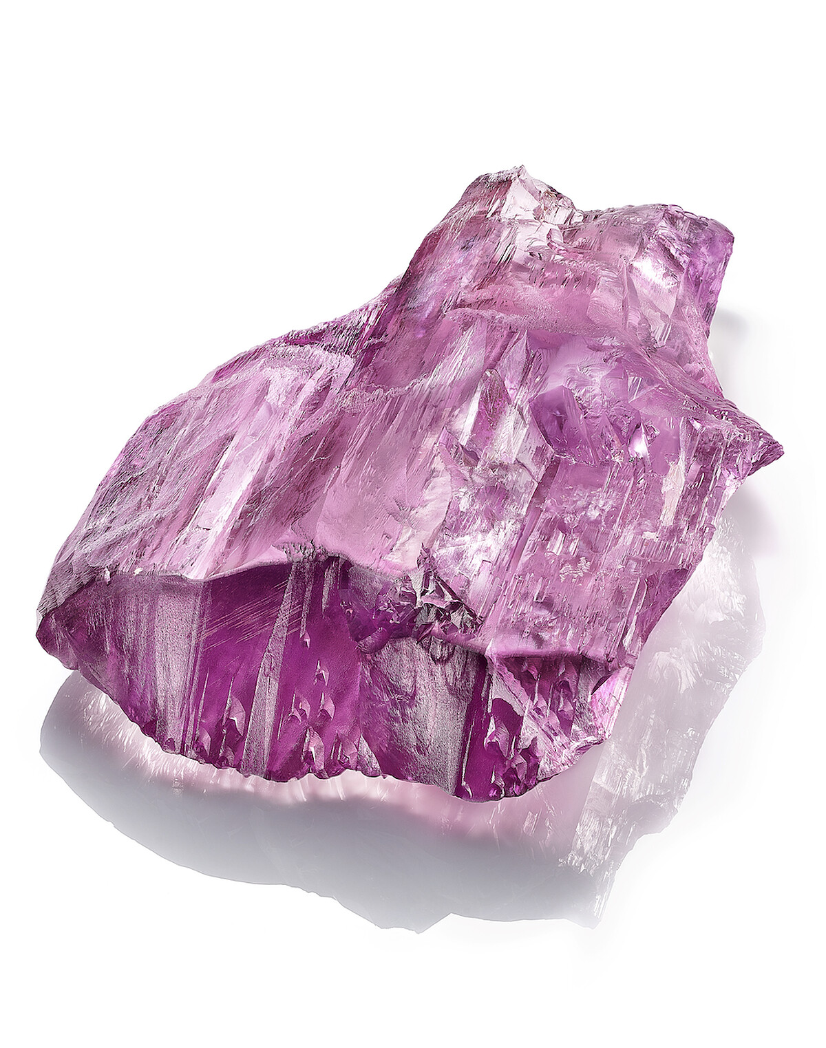 Tiffany & Co. 重逾7,500克拉的珍稀孔賽石