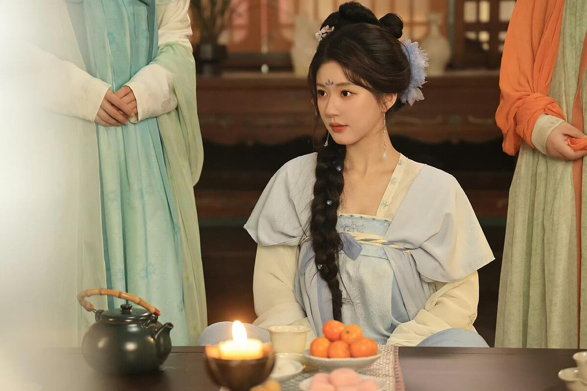 趙露思是《折腰》原訂女主首選。