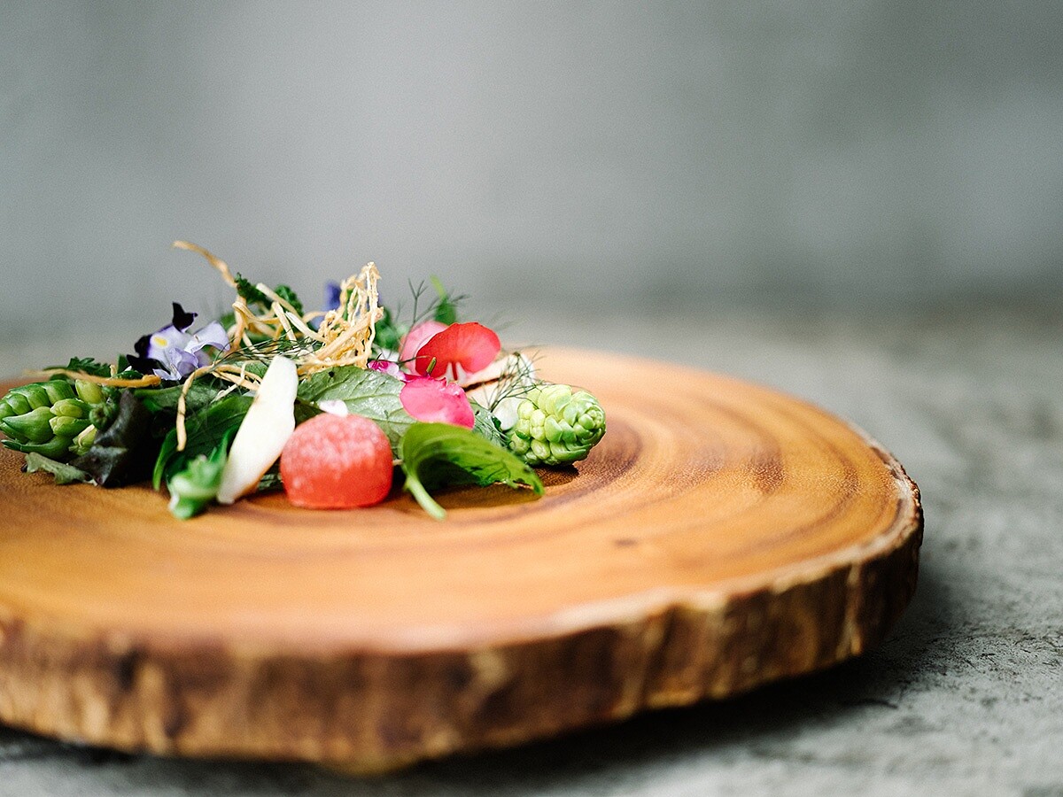 最能代表餐廳精神的「慕梅沙拉」。