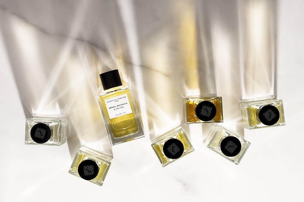 法國香氛品牌Essential Parfums攜手純淨香氛美妝通路1010 HOPE，正式在台上市。