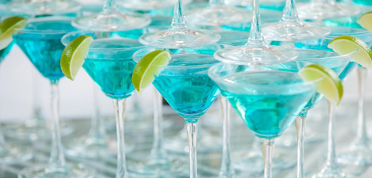 活動現場加入Line官方帳號綁定會員，於社群發佈限動與百醫生技有關之影像，並tag百醫生技，即可獲得一杯獨家膠原胜肽特調飲品（關關膠原胜肽粉或水解膠原胜肽粉擇一）。