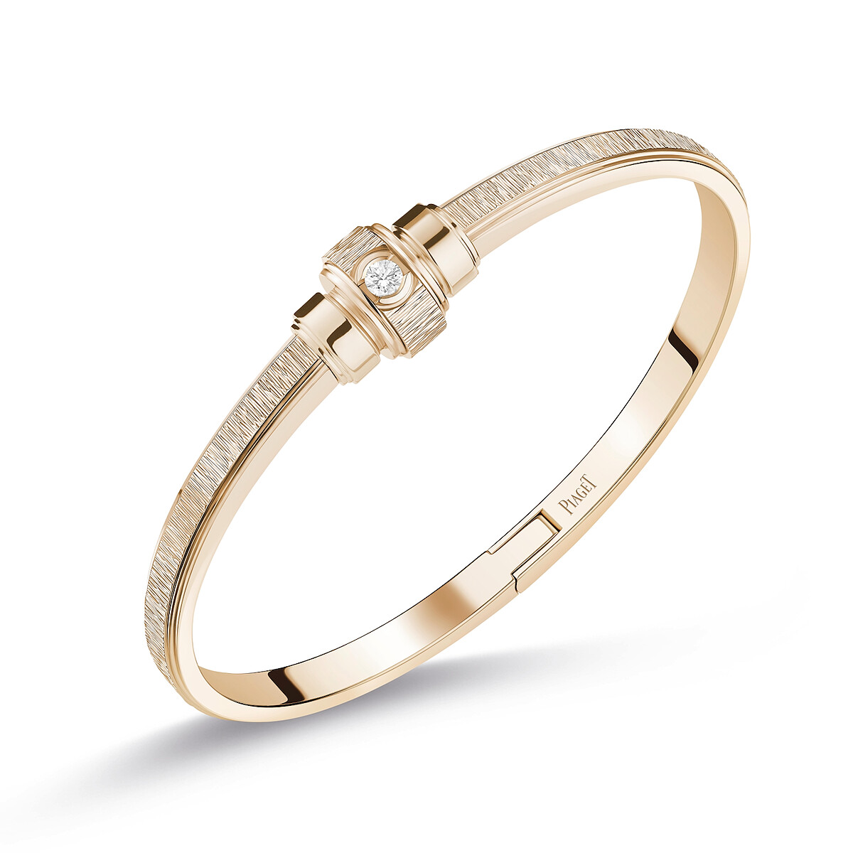 Possession系列18K玫瑰金宮廷式雕刻飾紋鑽石手鐲，建議售價NT$268,000