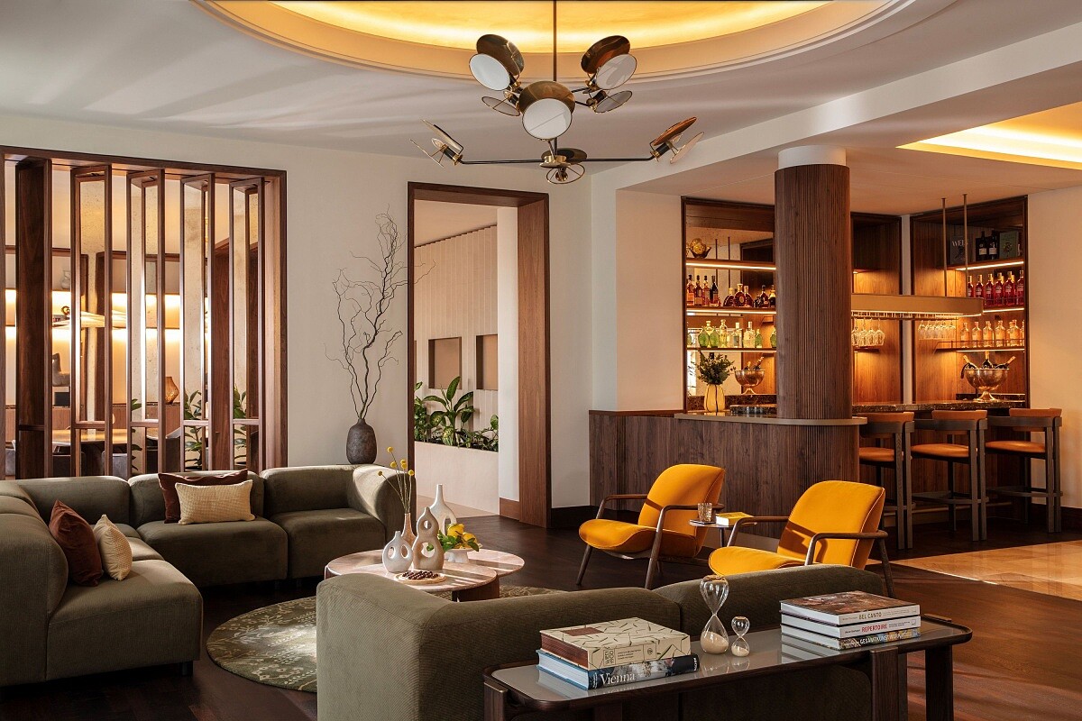 總統套房起居室。