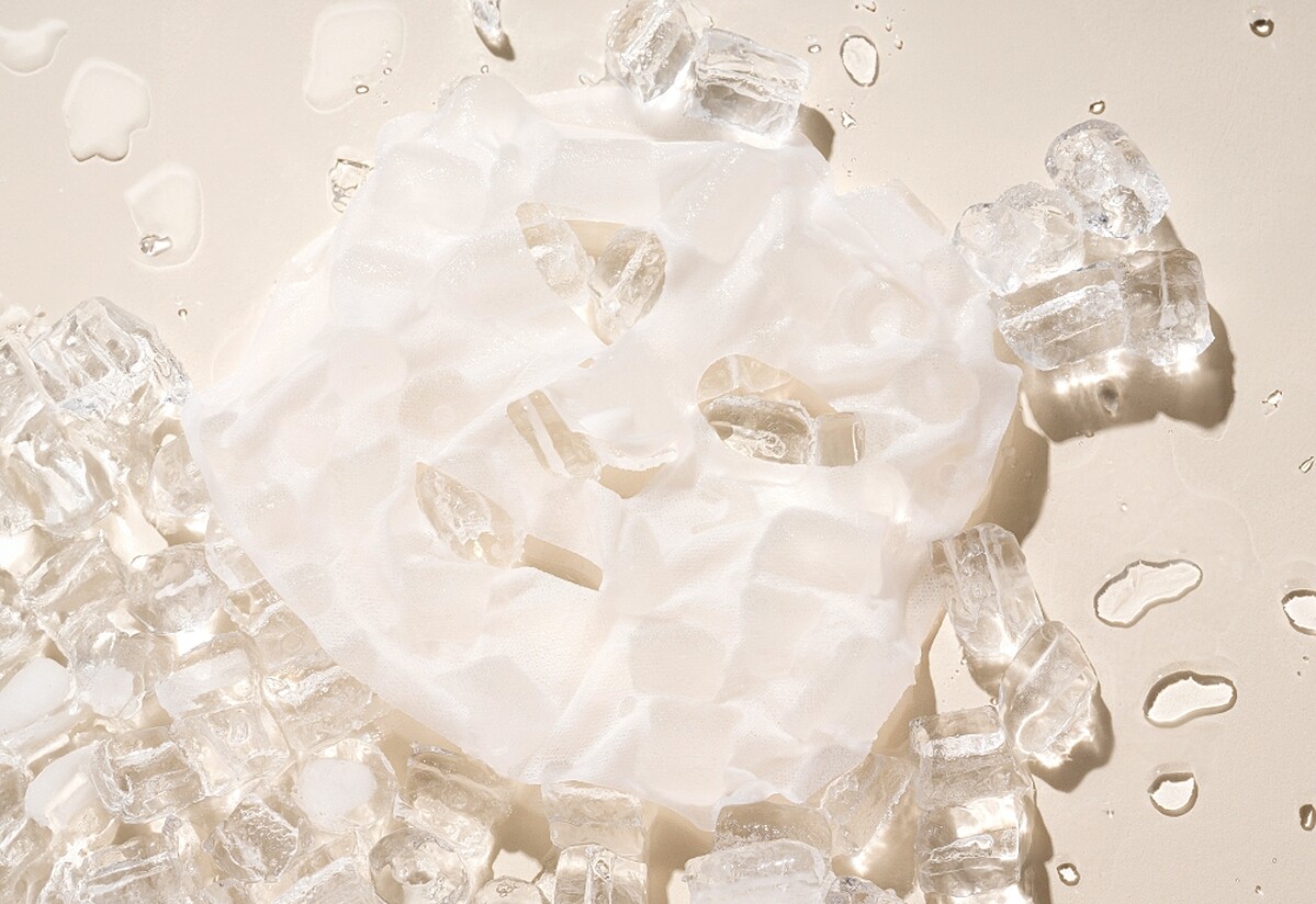 寵愛之名亮白淨化黃金藻曬後面膜一盒四片，NT600