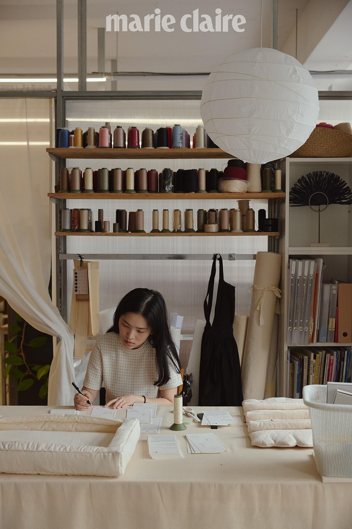 工作室「溫室」，是佳玲和先生在2019年回臺灣後一起打造的。