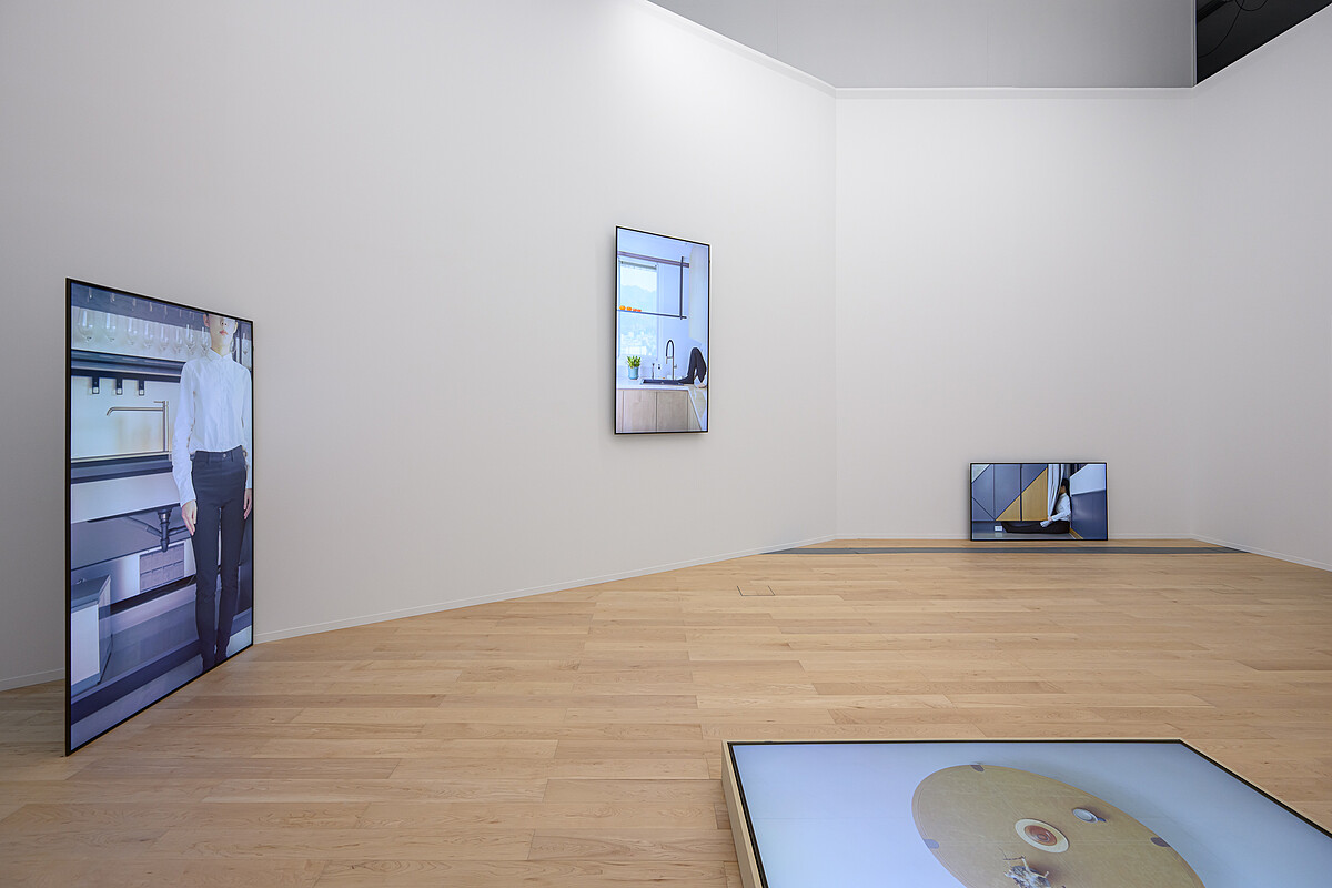 何采柔 (Joyce HO),〈Vera X 日記〉(Vera x Diary),2023。(新北市美術館提供,攝影:王世邦。)