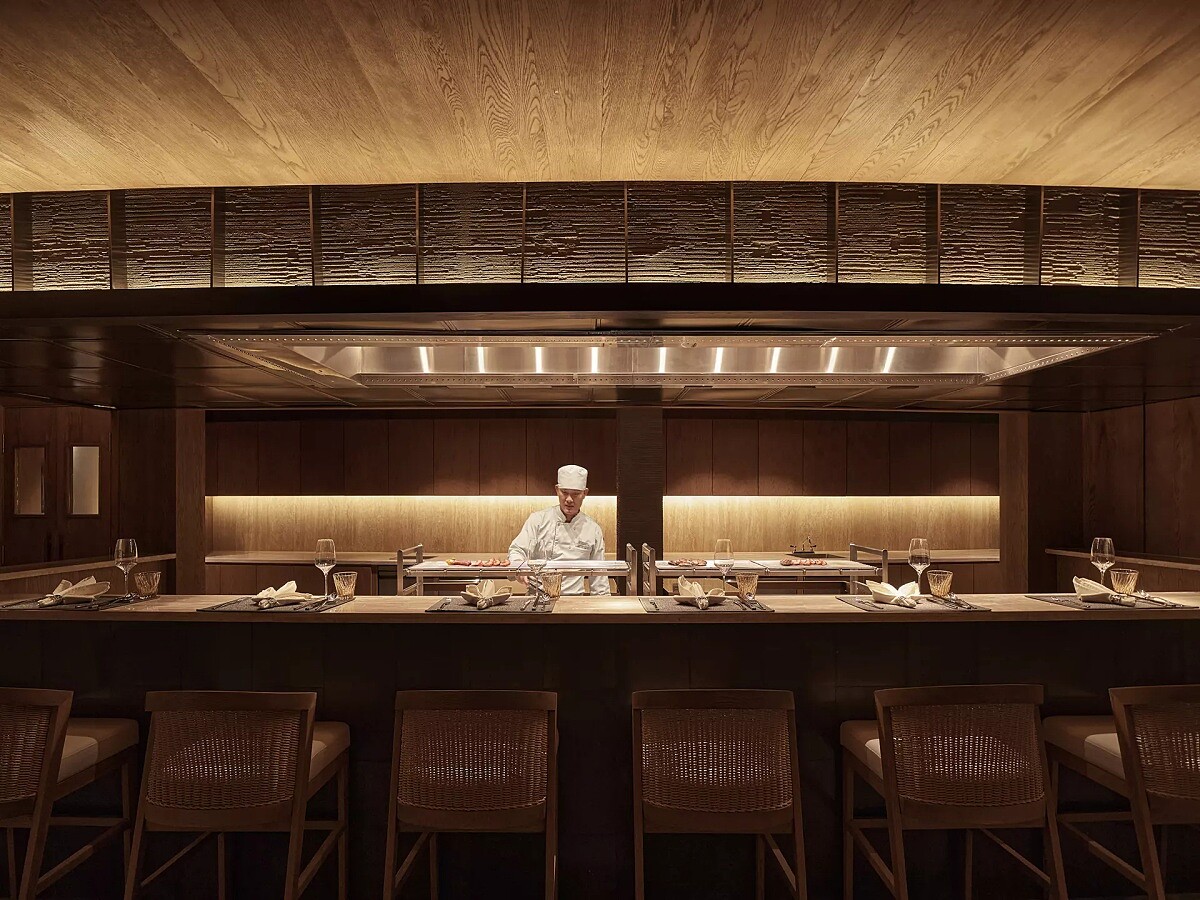 「Charcoal Grill」餐廳。