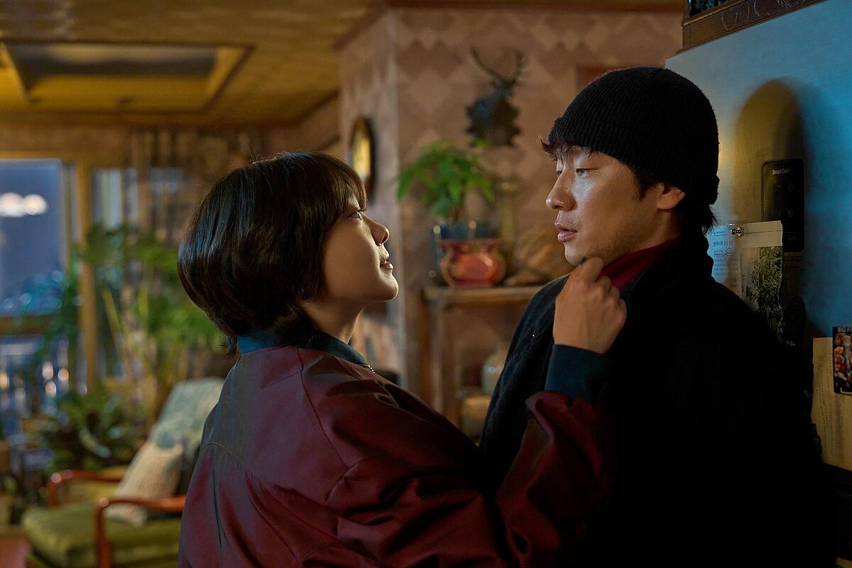 在《血謎拼圖》一開始，尹異羅與金瀚泉近乎是死對頭的存在。