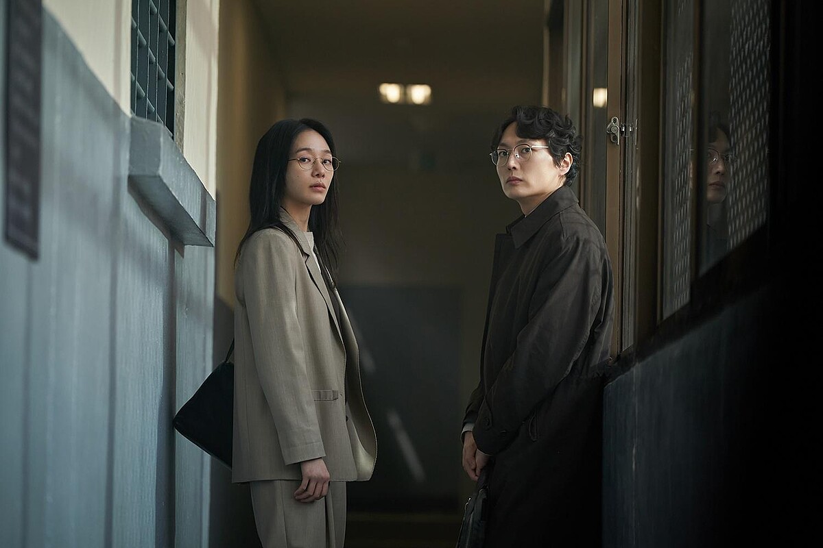 導演尹鍾彬認為《血謎拼圖》的結局比起伏筆，更像是說這個世界的還在持續延續著。