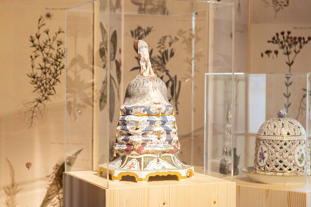 「ZoneB 丹麥之花」系列。