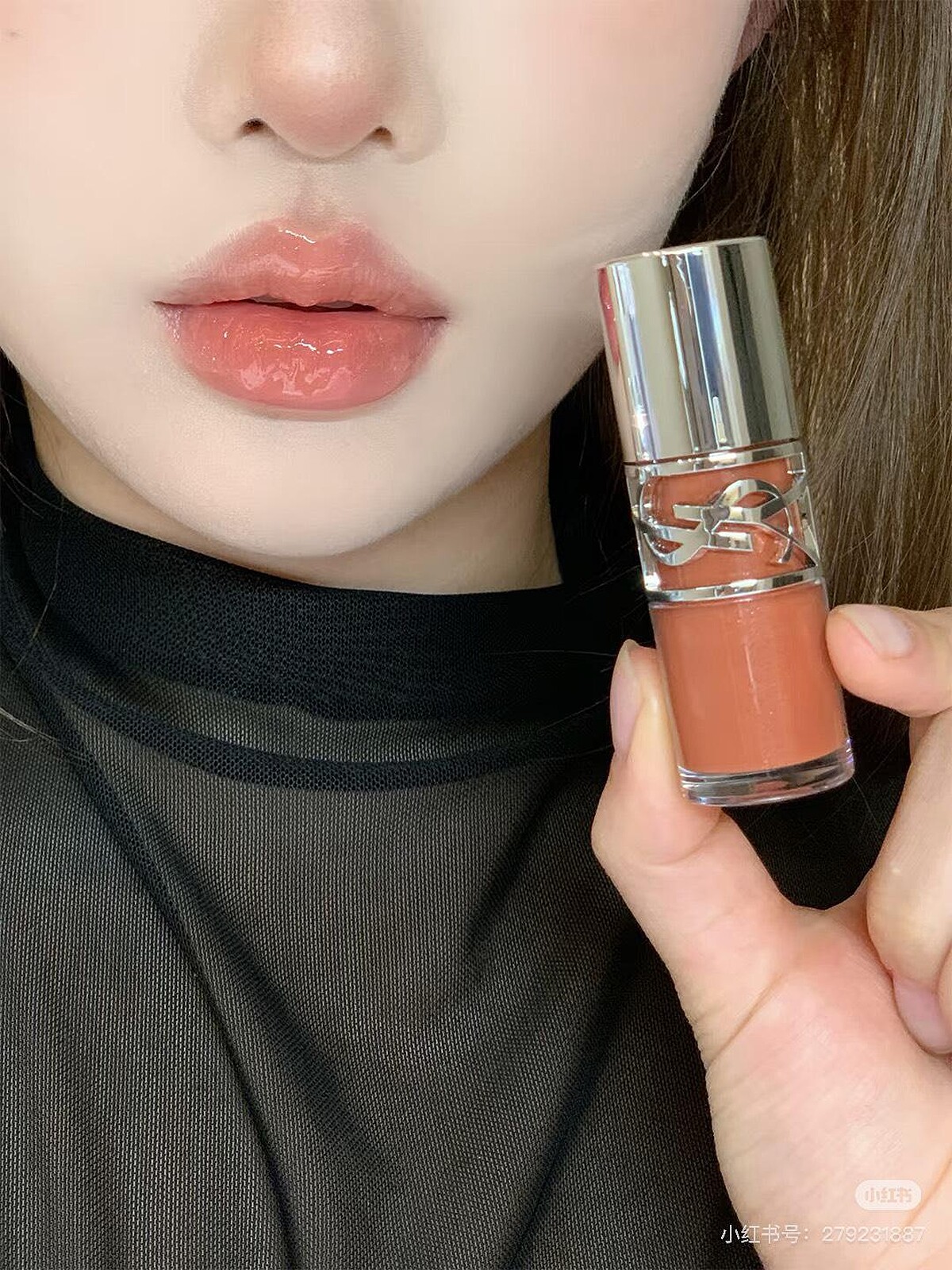 YSL情挑誘光嫩唇凍(#5加州陽光)，NT1,650(Photo/小紅書@王佳ㄦ)