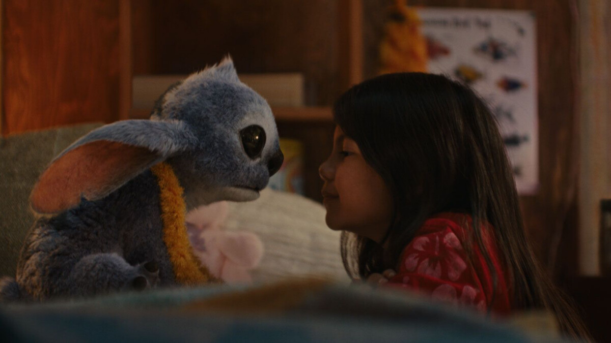 《星際寶貝：史迪奇》：依舊可愛討喜，並在動畫與真人之間展現新的微妙平衡